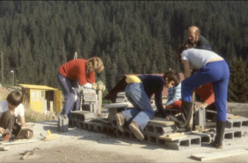 Chalet du Gran Maci Manigod : construction initiale des fondations en 1975