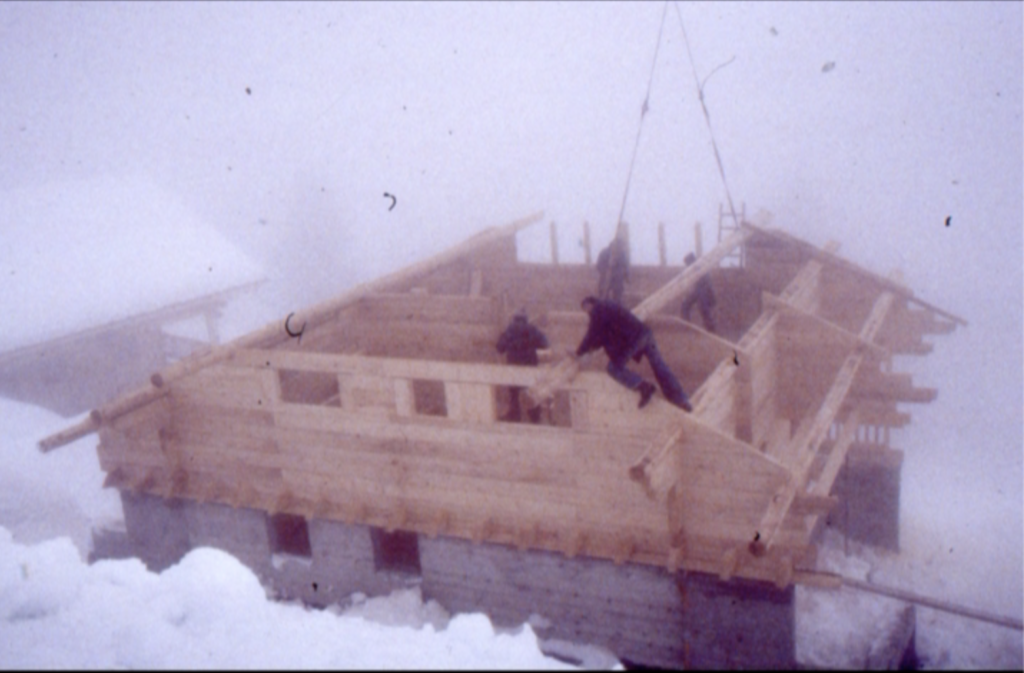 Chalet du Gran Maci Manigod : ossature bois 100% epicea/sapin local - Toiture